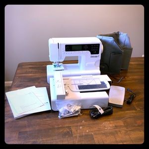 My Bernette Chicago 7 Embroidery Machine